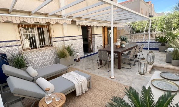 Adosado - Reventa - Santa Pola -
                Santa Pola