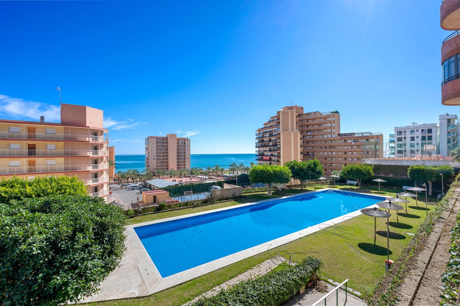 Gensalg - apartment -
Arenales del Sol - Segunda linea playa