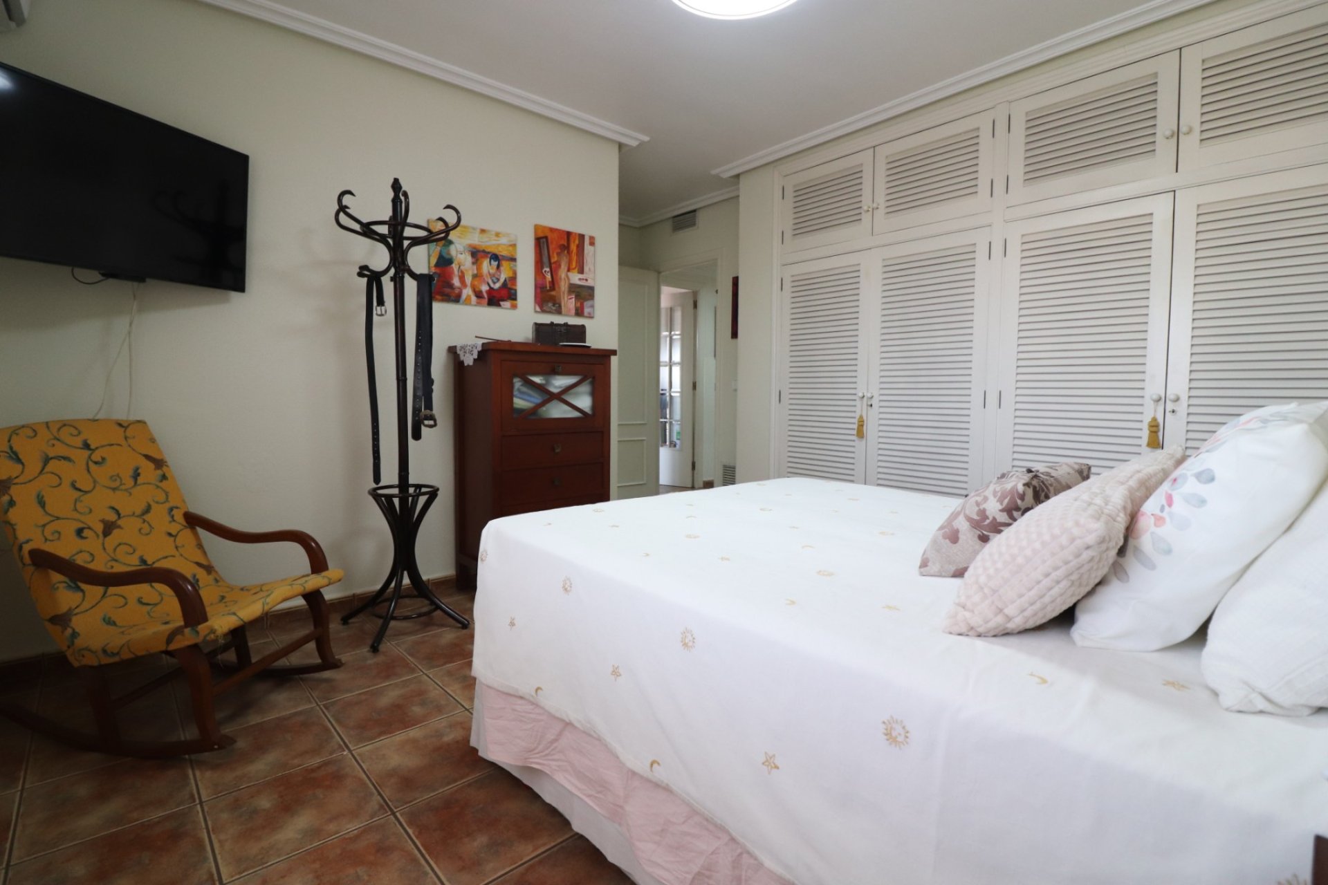 Gensalg - apartment -
Dolores - Dolores - Town