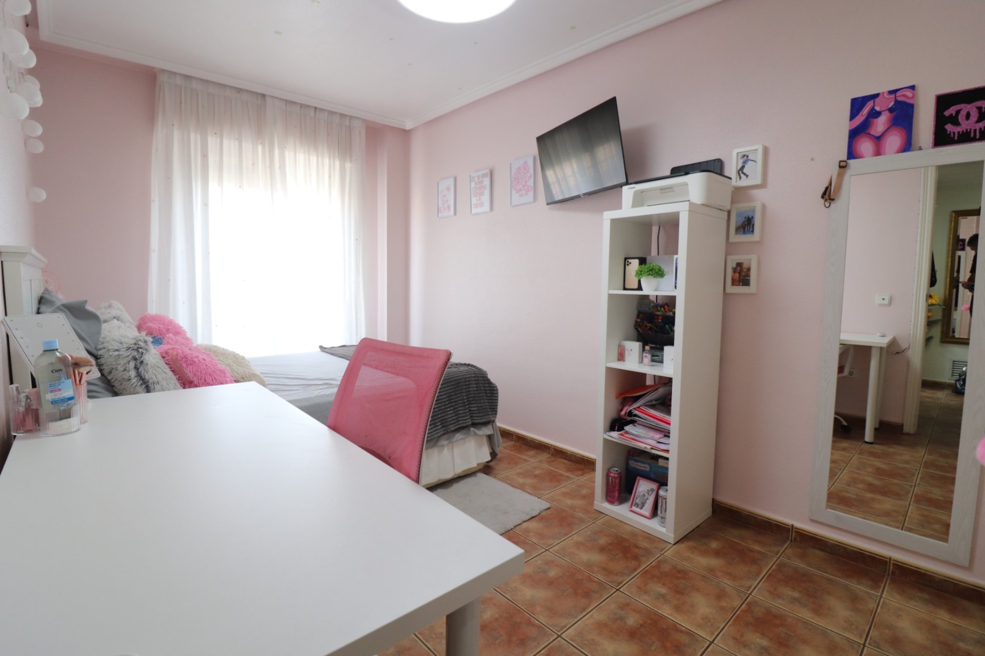 Gensalg - apartment -
Dolores - Dolores - Town