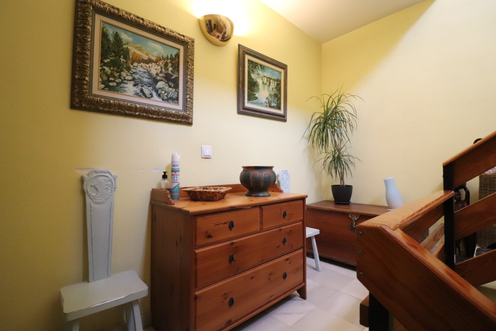Gensalg - apartment -
Dolores - Dolores - Town