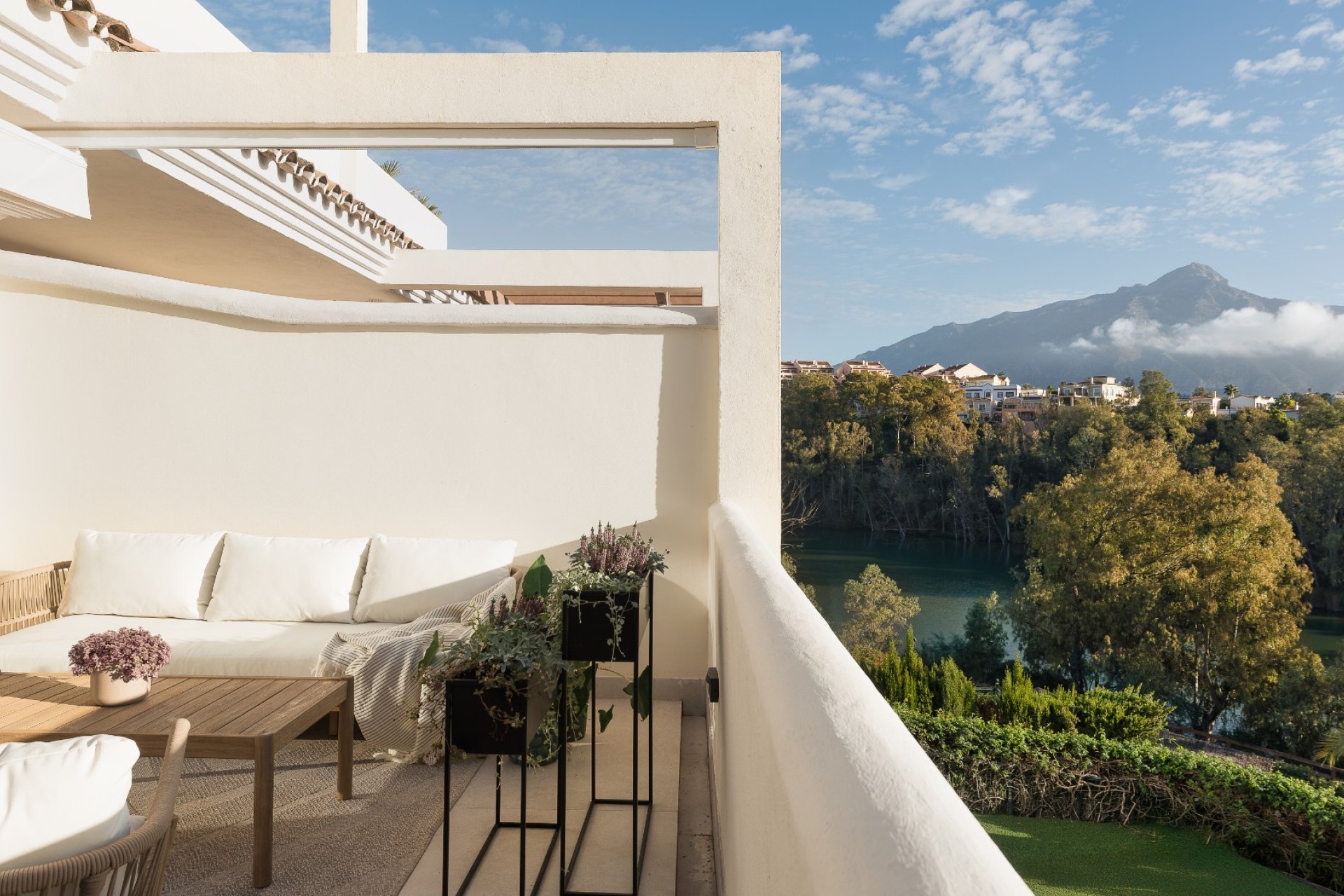 Gensalg - apartment -
Marbella - Nueva Andalucía