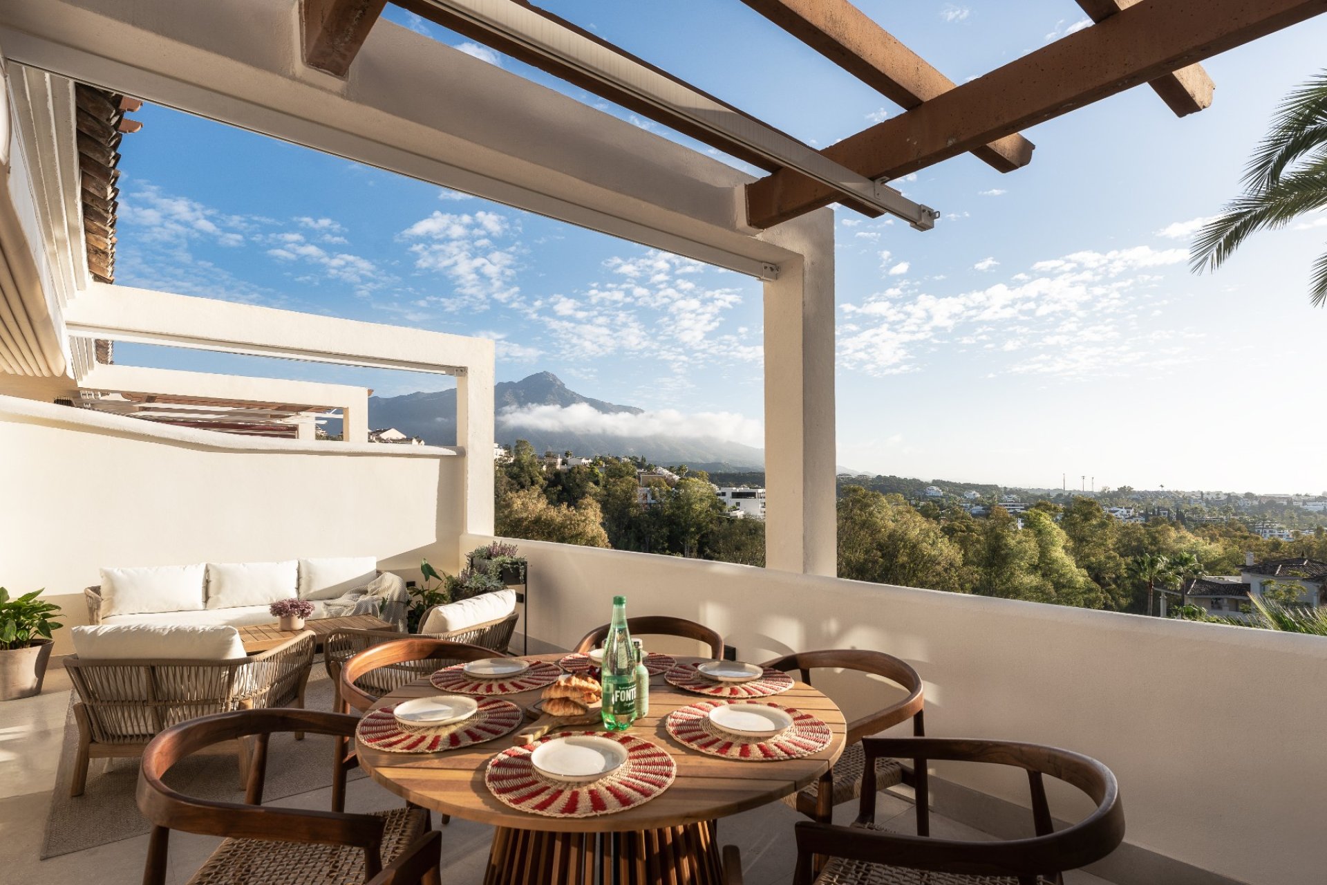 Gensalg - apartment -
Marbella - Nueva Andalucía