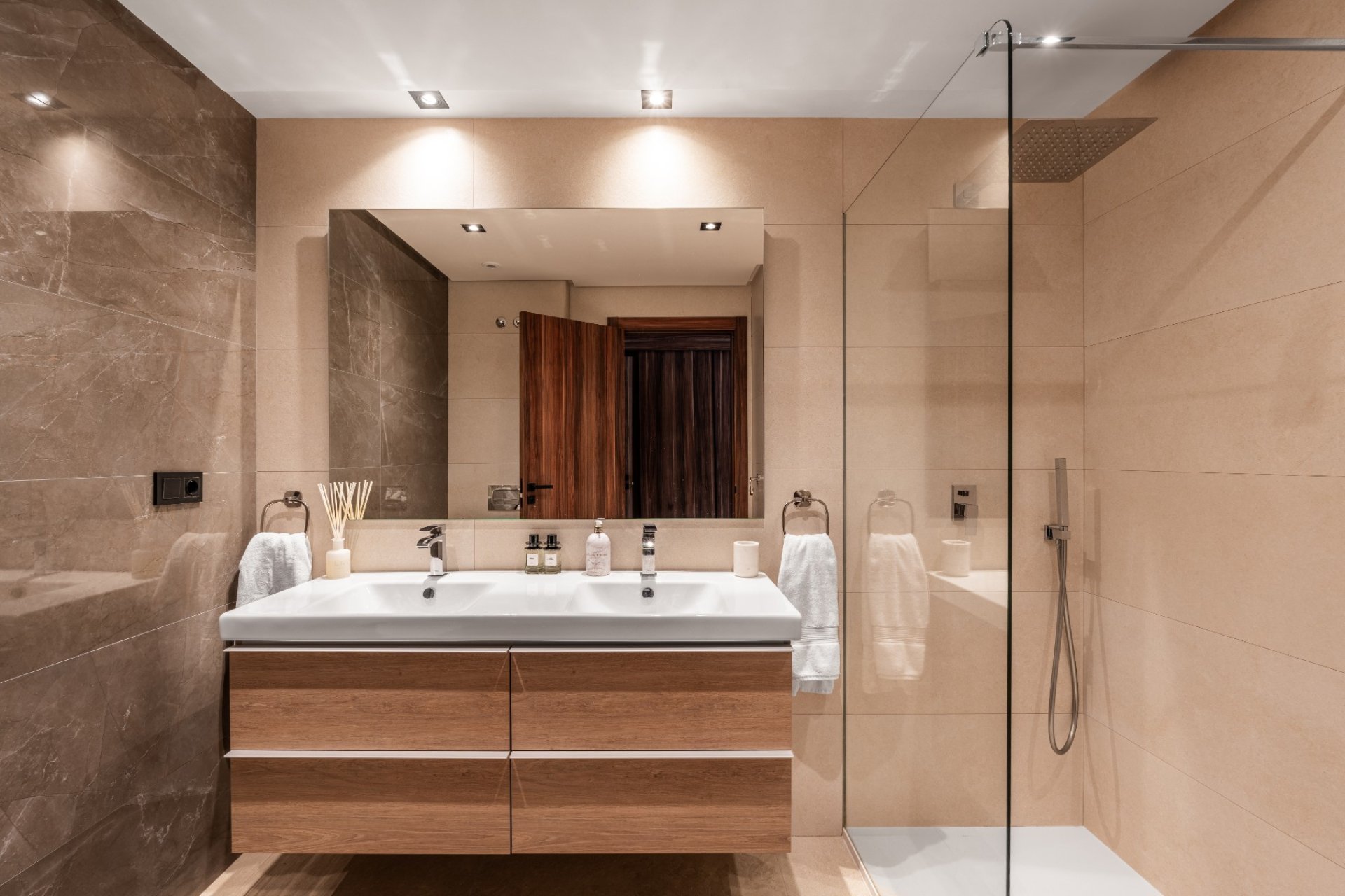Gensalg - apartment -
Marbella - Nueva Andalucía