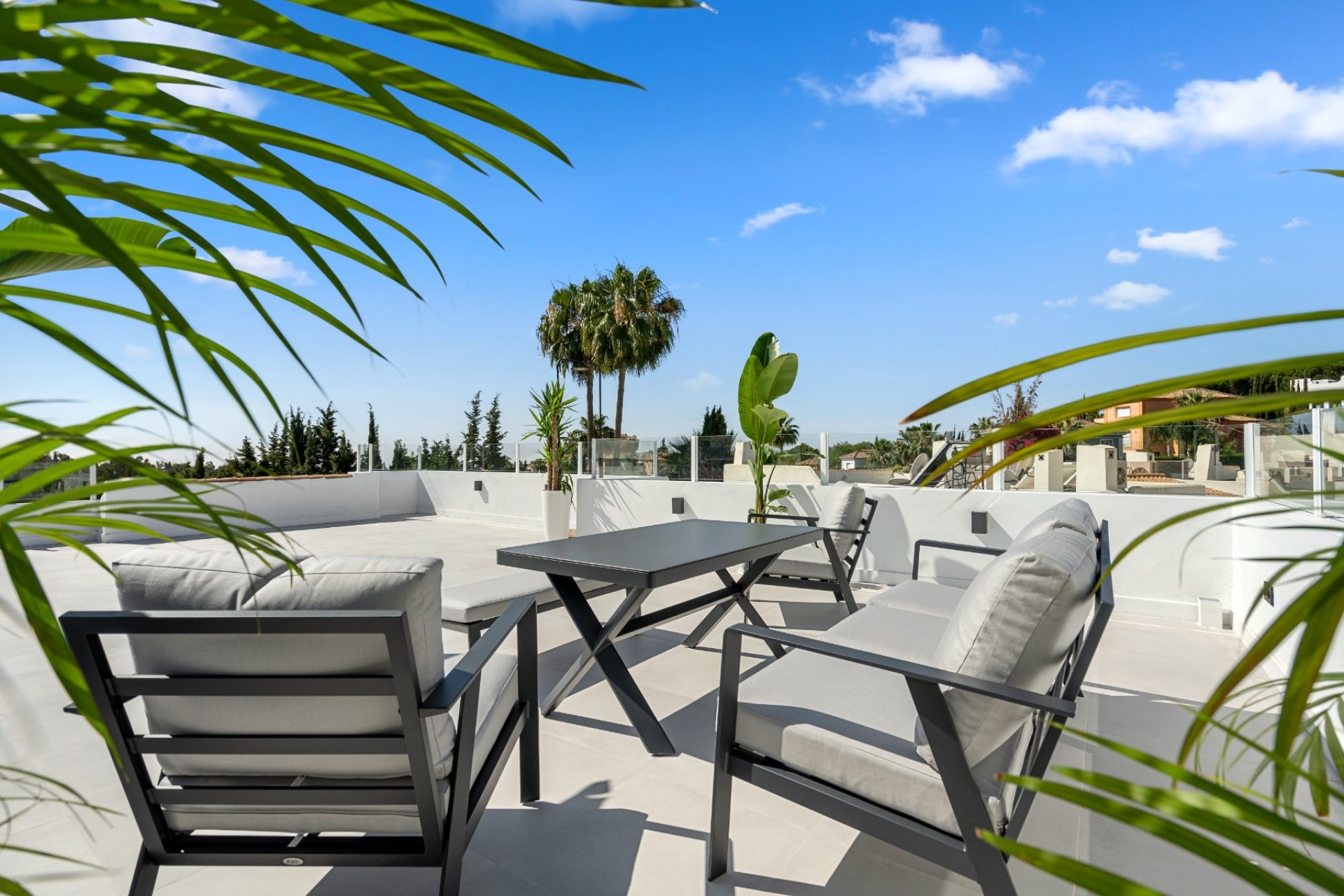 Gensalg - apartment -
Marbella - Nueva Andalucía