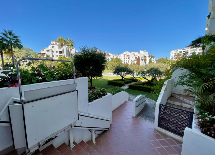 Gensalg - apartment -
Marbella - Puerto Banús