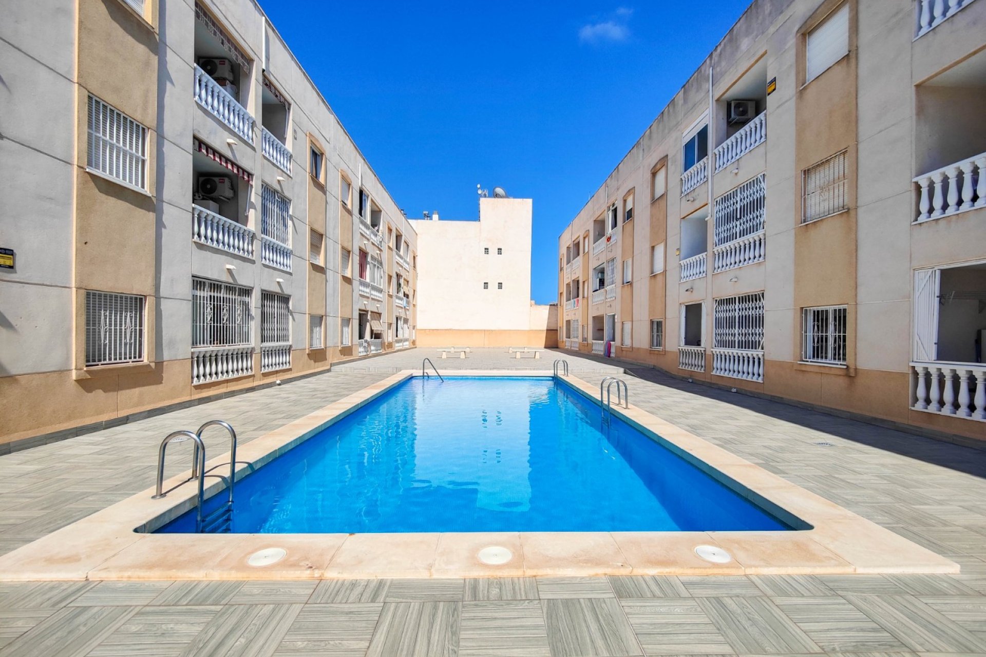 Gensalg - apartment -
Torrevieja - Antonio Machado