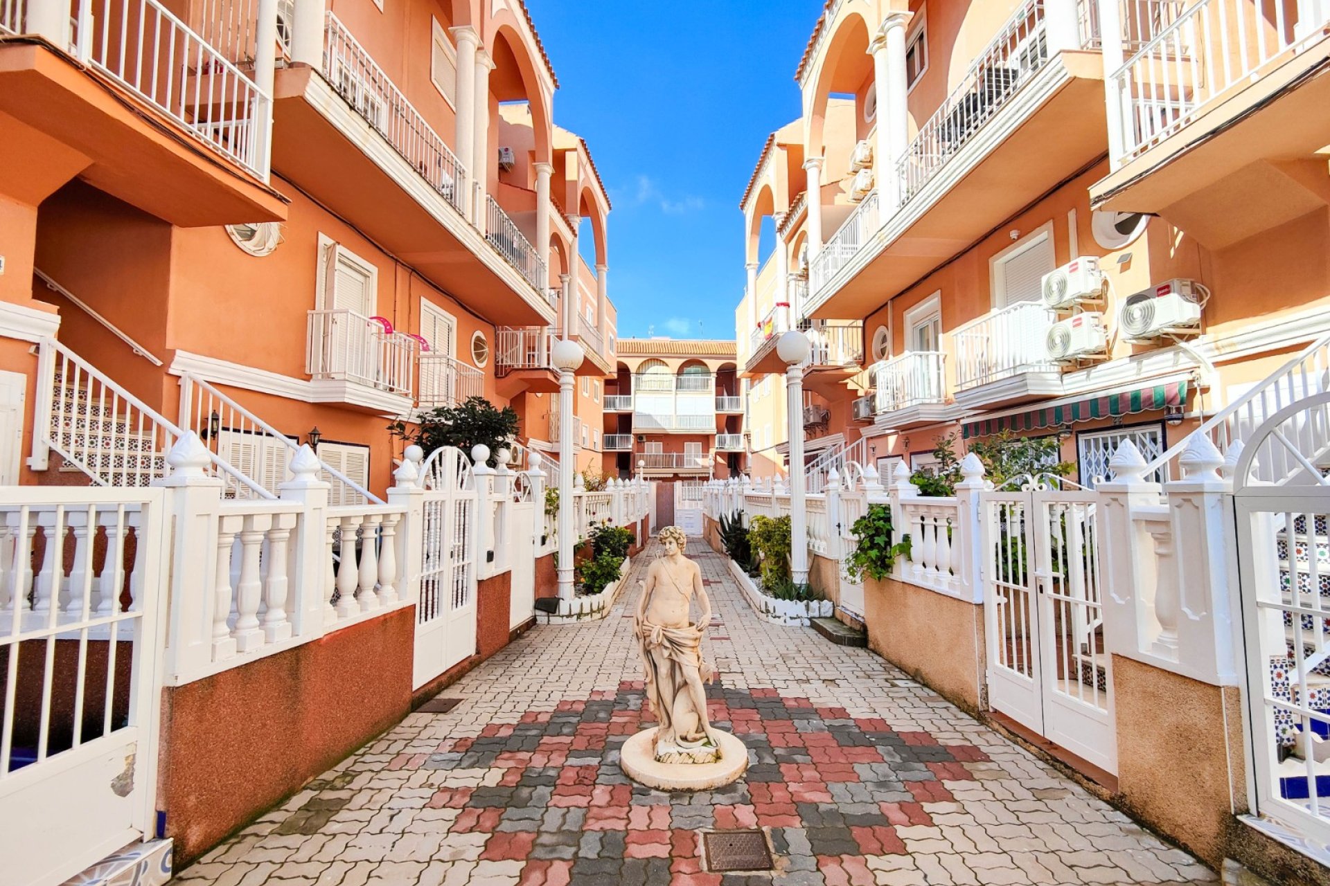 Gensalg - apartment -
Torrevieja - La Mata