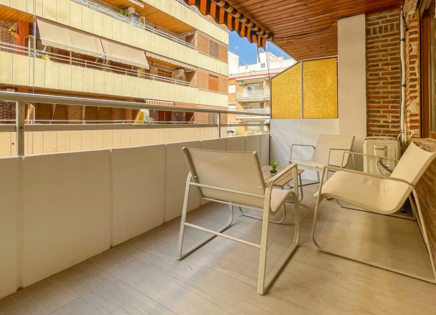 Gensalg - apartment -
Torrevieja - Playa Los Naufragos
