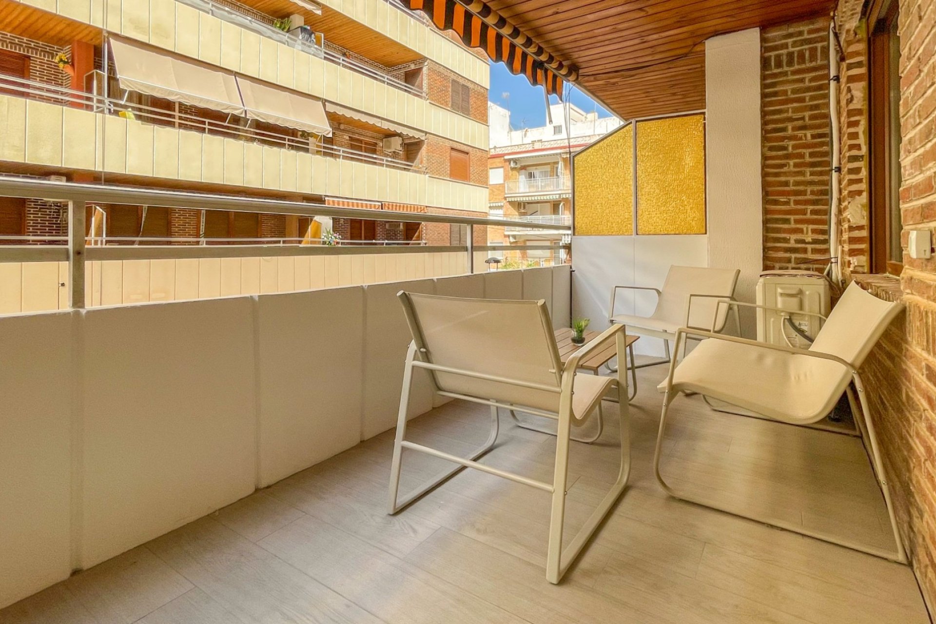 Gensalg - apartment -
Torrevieja - Playa Los Naufragos