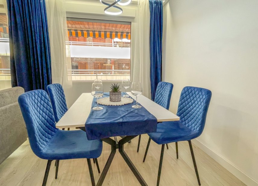 Gensalg - apartment -
Torrevieja - Playa Los Naufragos