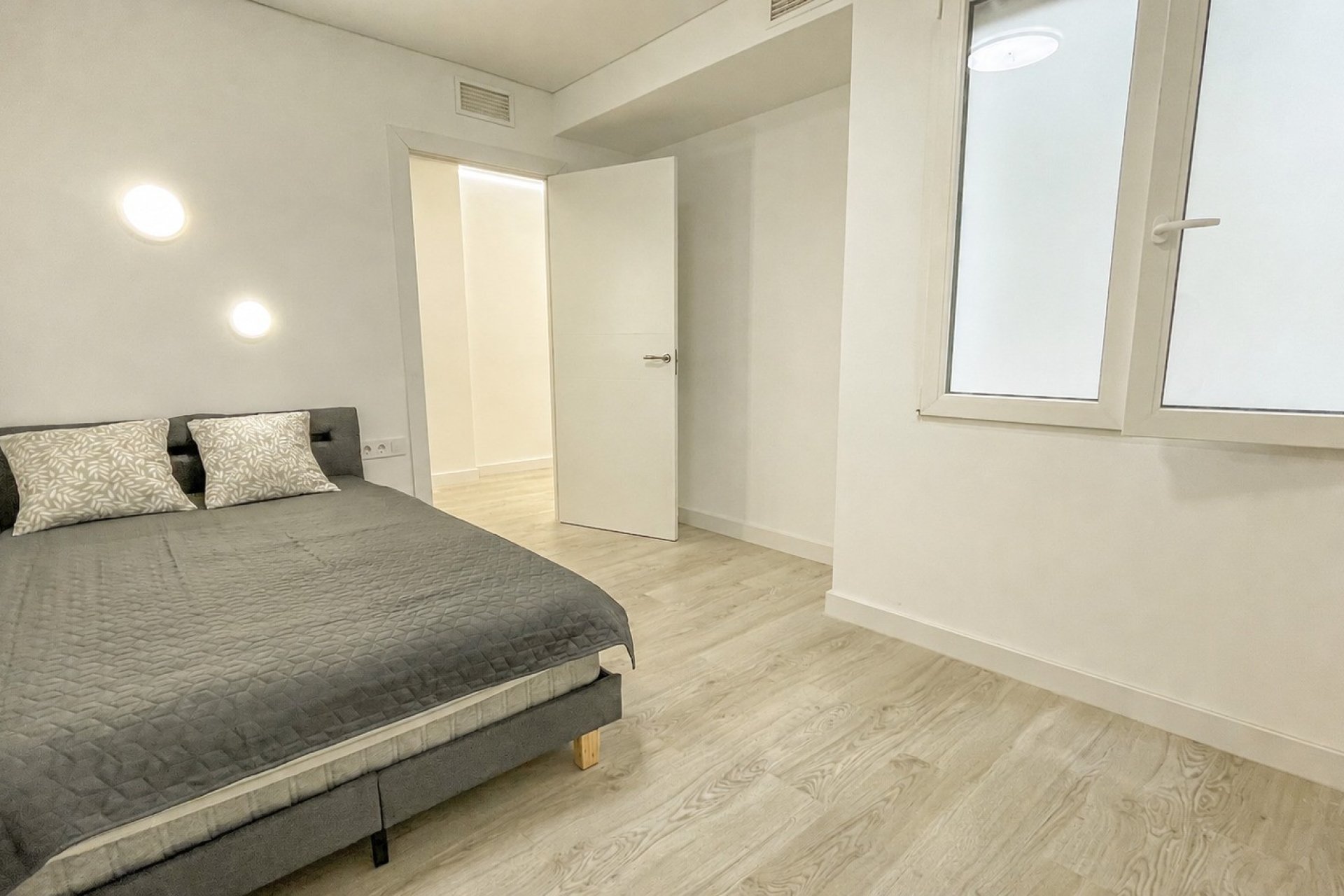 Gensalg - apartment -
Torrevieja - Playa Los Naufragos