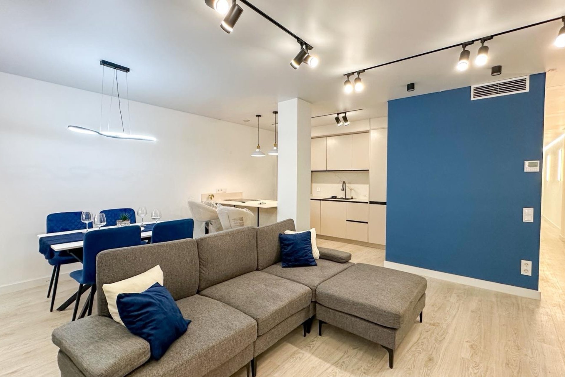 Gensalg - apartment -
Torrevieja - Playa Los Naufragos