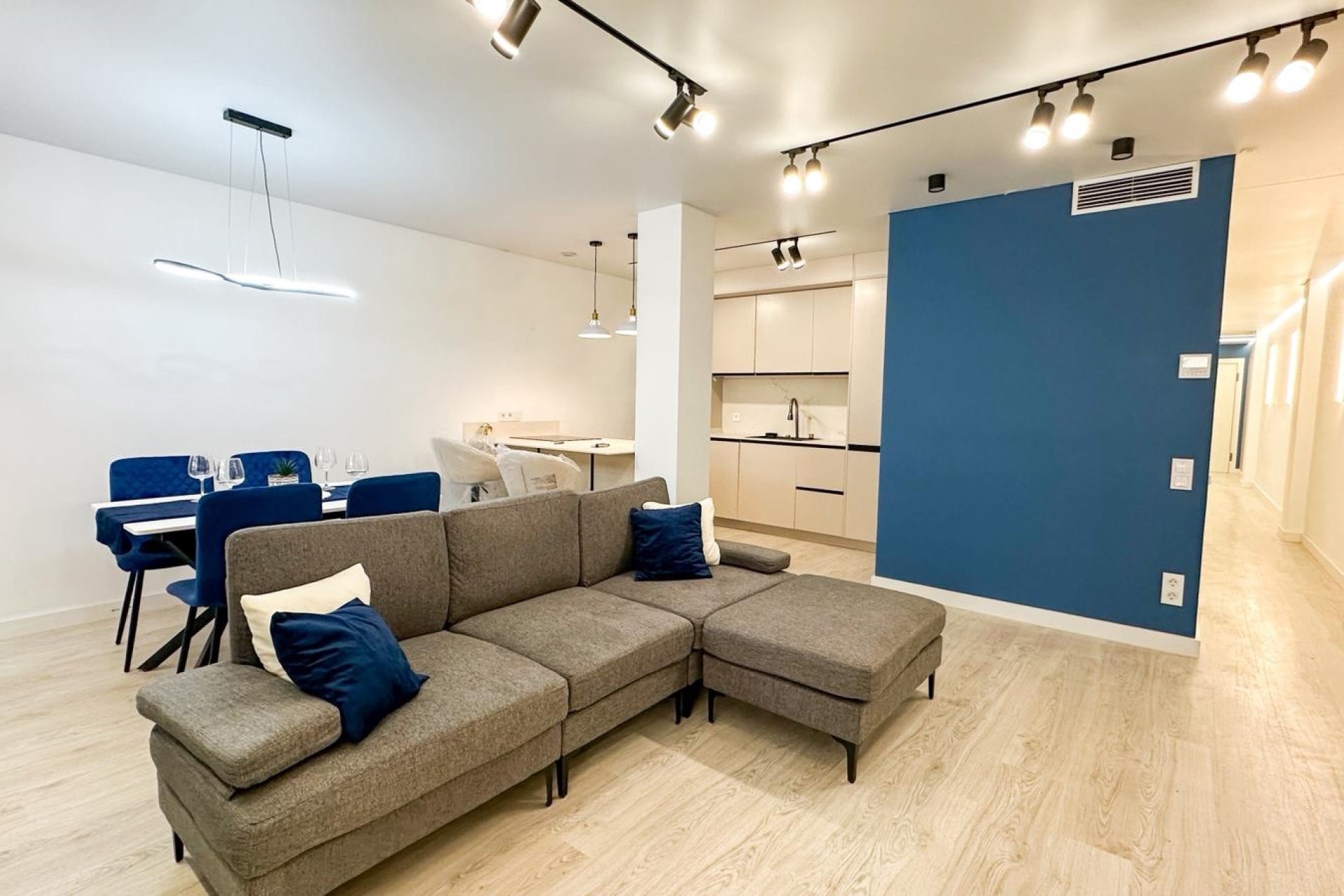 Gensalg - apartment -
Torrevieja - Playa Los Naufragos