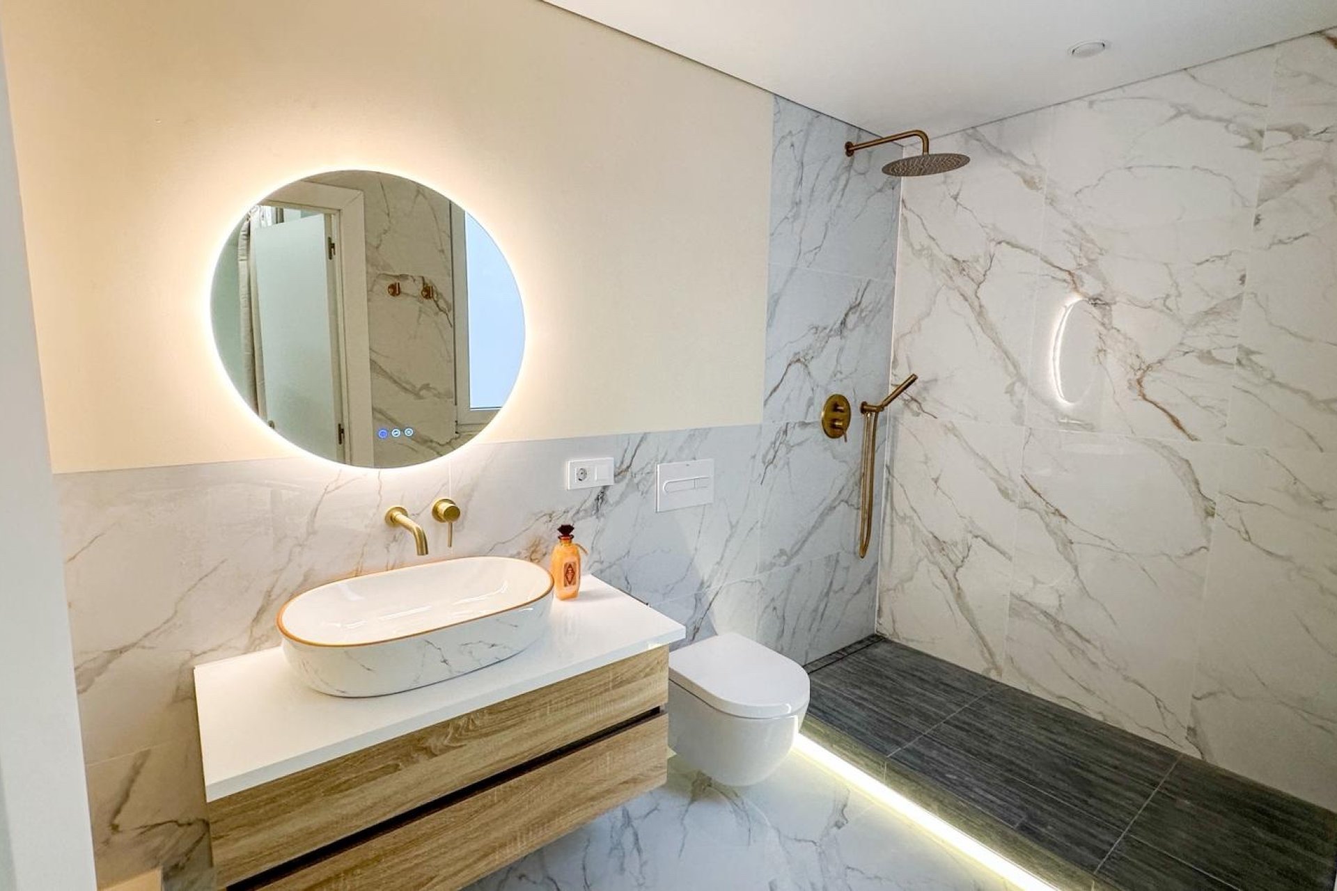 Gensalg - apartment -
Torrevieja - Playa Los Naufragos