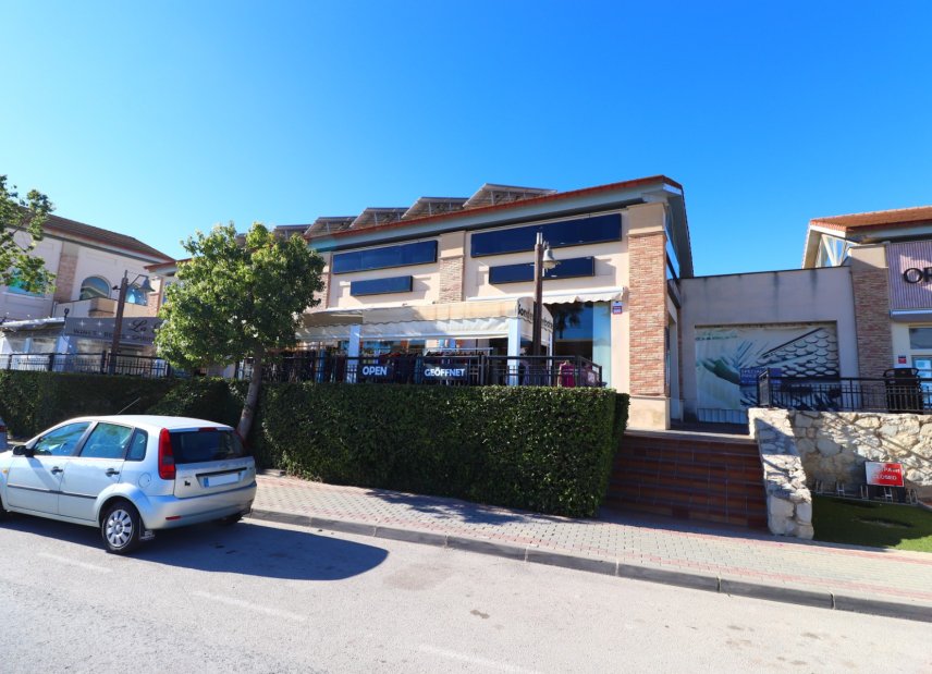 Gensalg - Commercial (Leasehold) -
Algorfa - La finca Golf