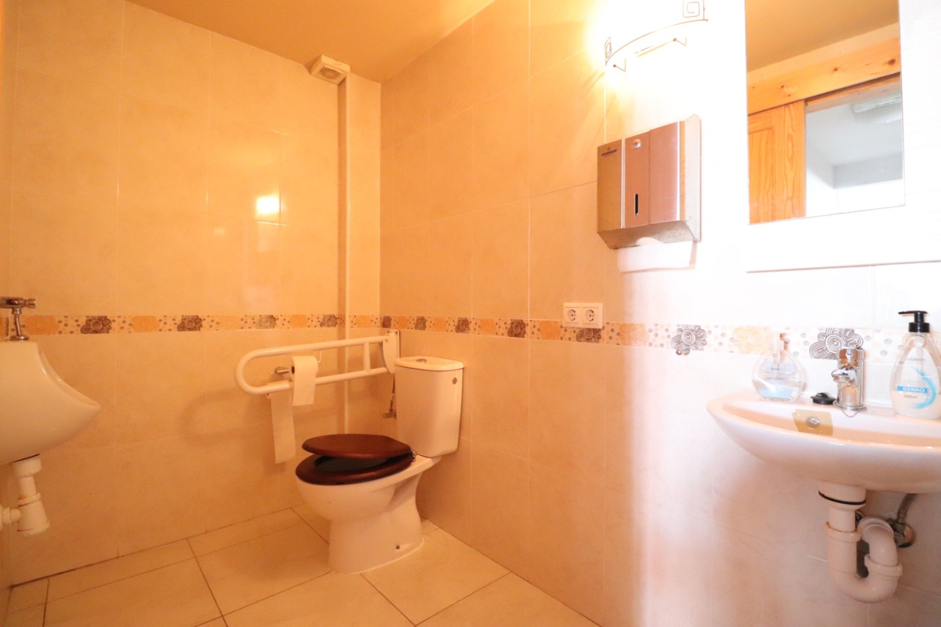 Gensalg - Commercial (Leasehold) -
Algorfa - La finca Golf