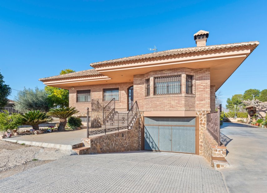 Gensalg - Country House -
Beniel - Carretera de Beniel