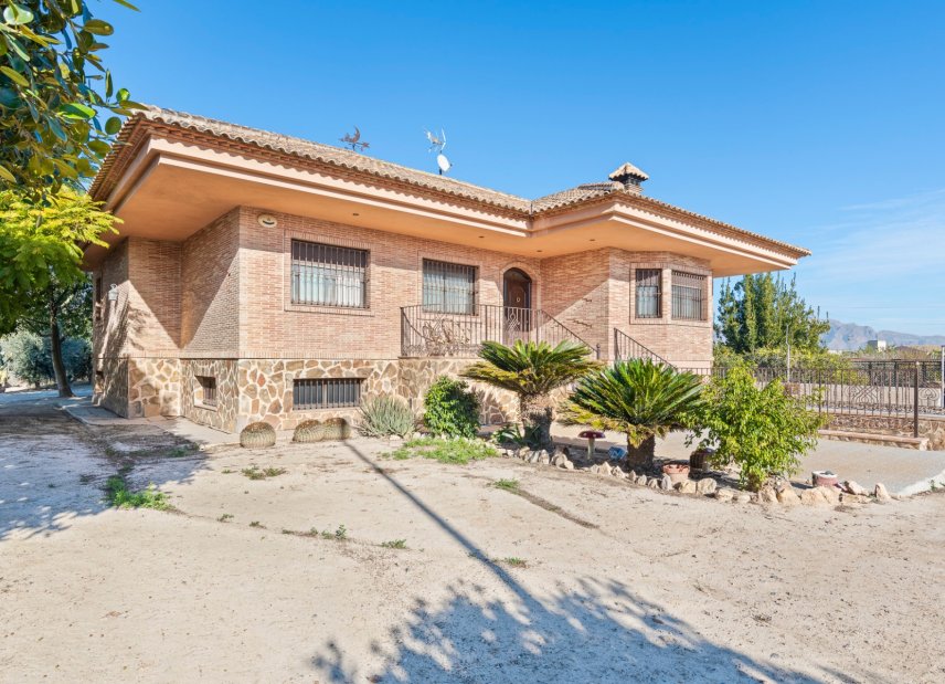 Gensalg - Country House -
Beniel - Carretera de Beniel
