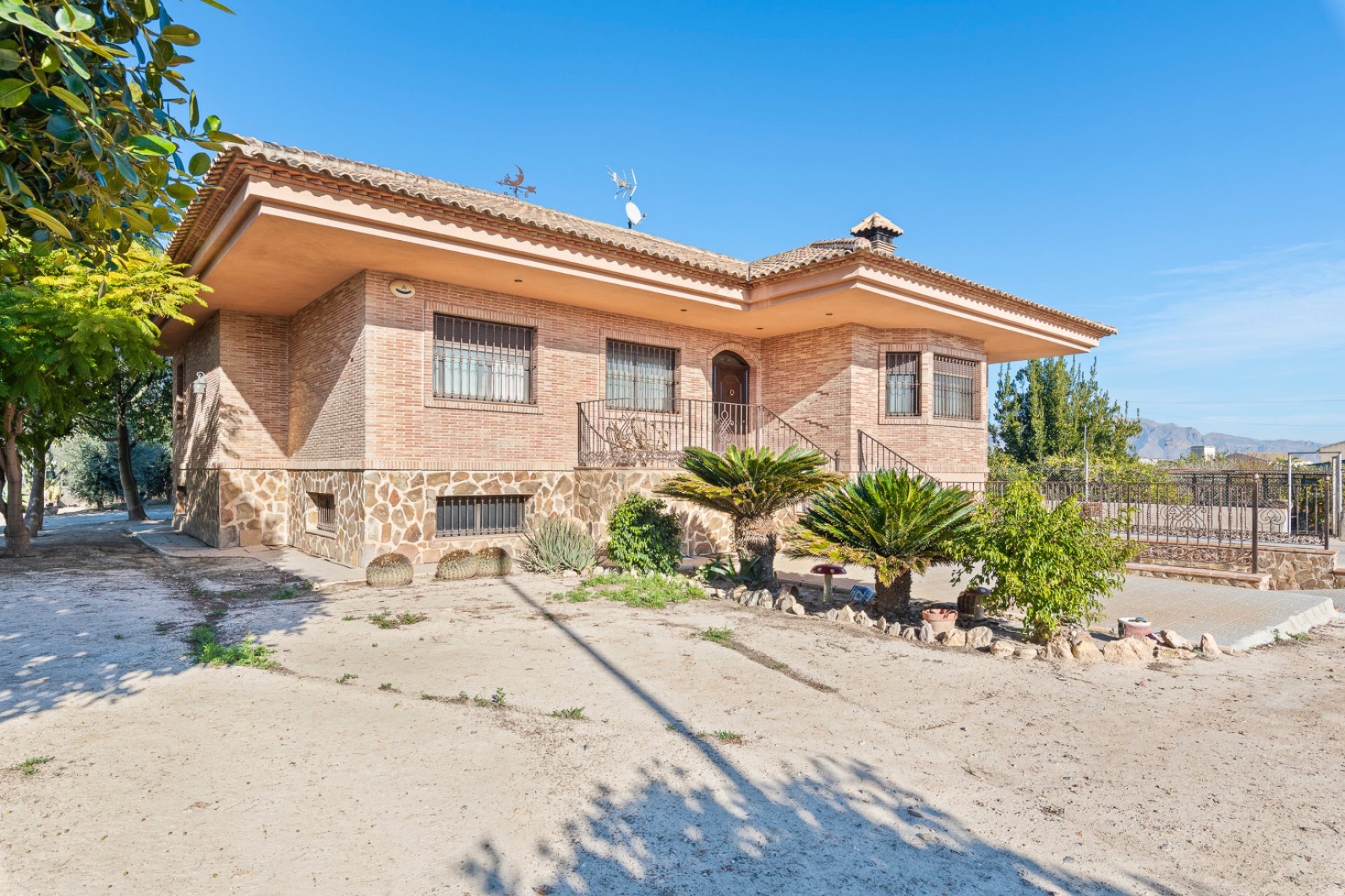 Gensalg - Country House -
Beniel - Carretera de Beniel