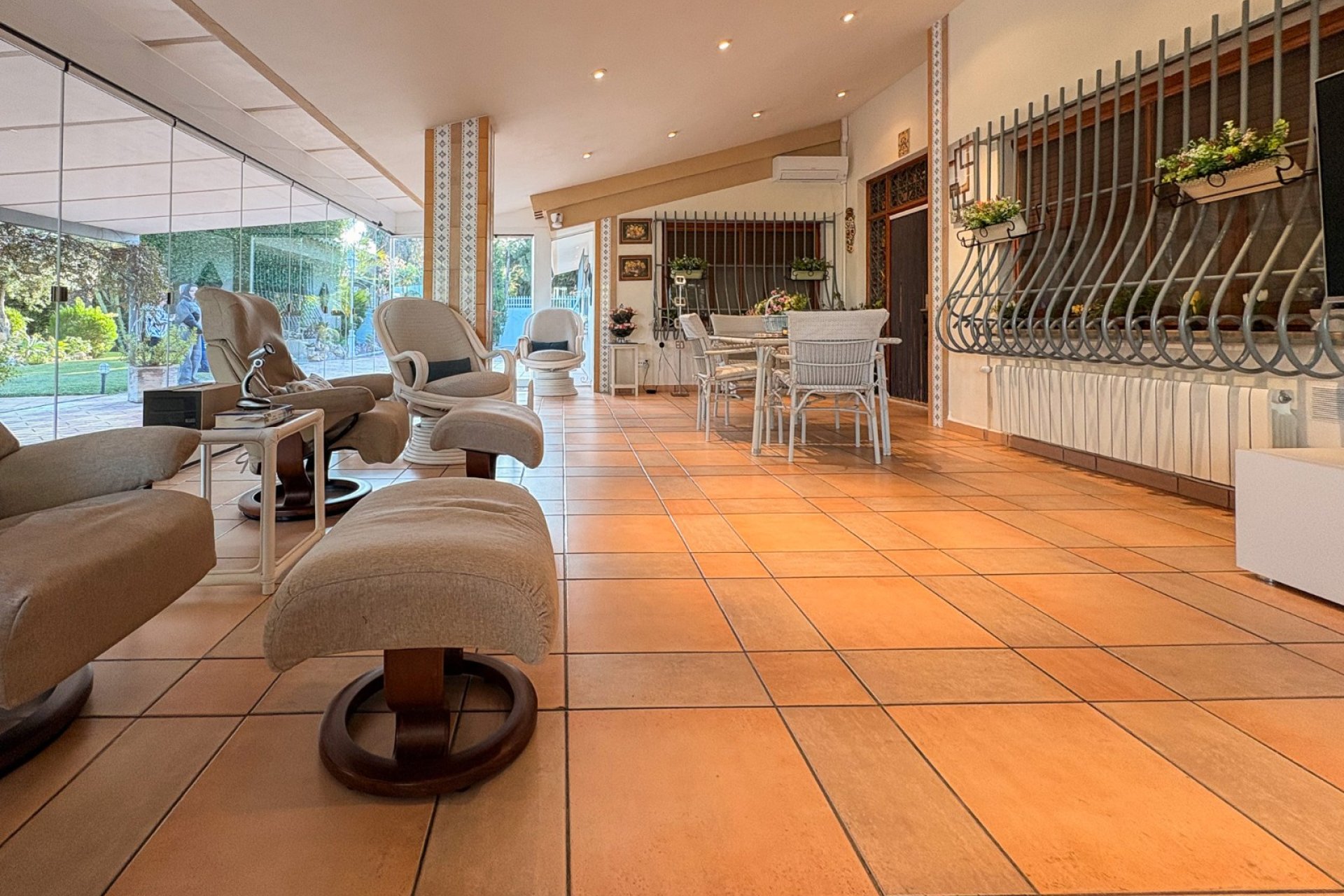 Gensalg - Country House -
Elche - Altzabares Alto