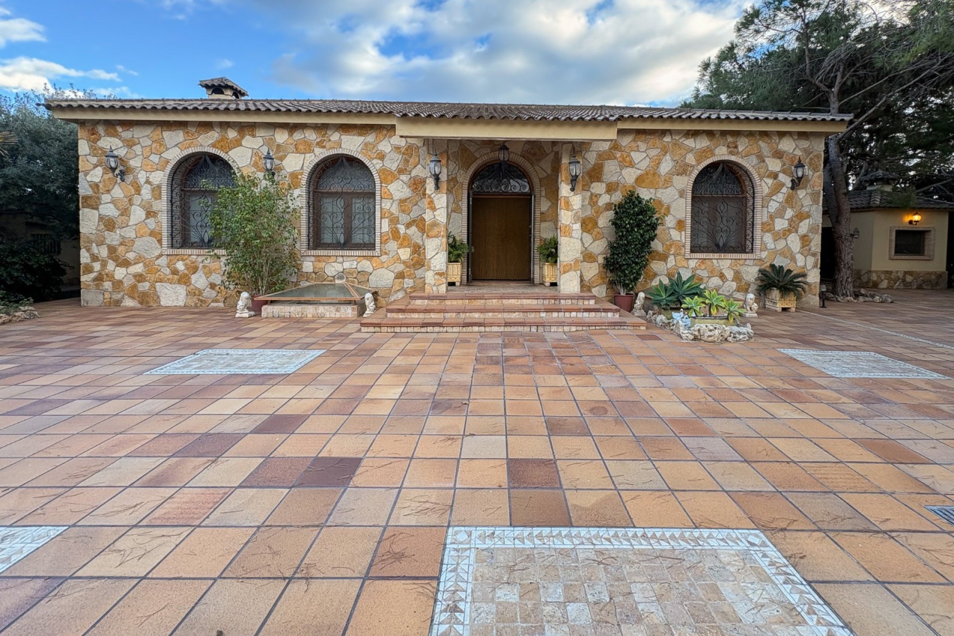 Gensalg - Country House -
Elche - Altzabares Alto