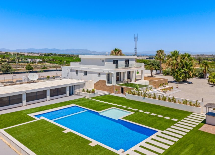 Gensalg - Country House -
Los Montesinos - La Herrada