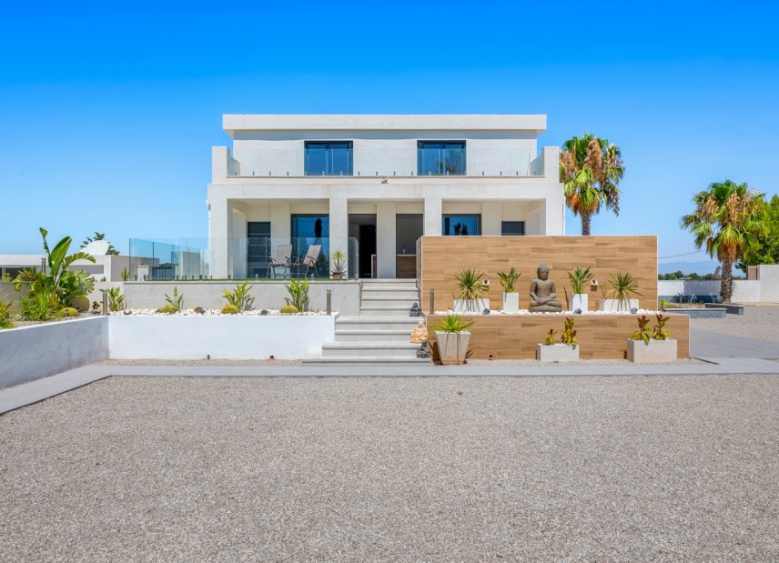 Gensalg - Country House -
Los Montesinos - La Herrada