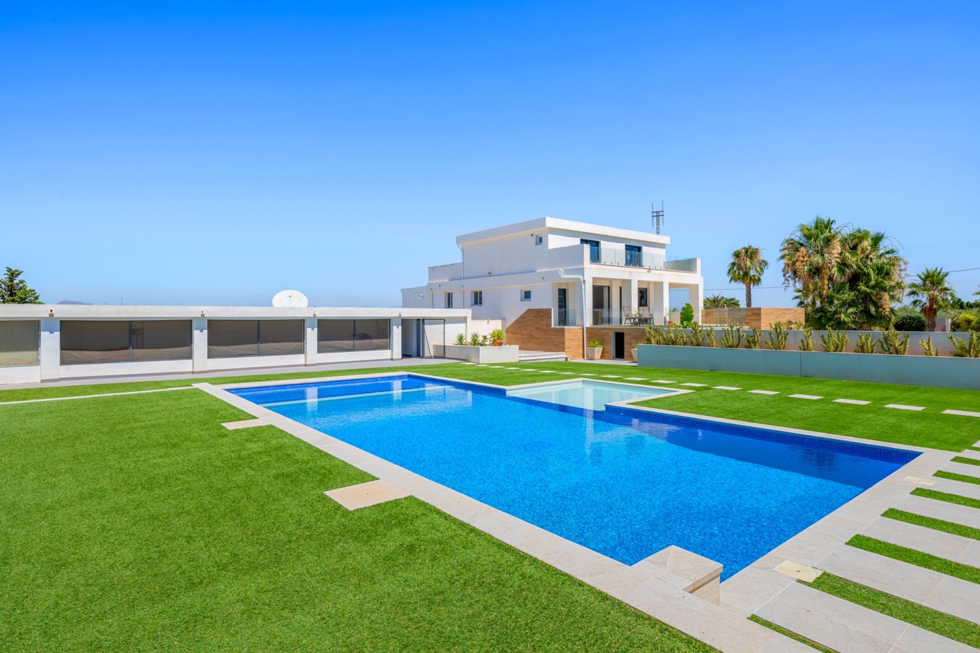 Gensalg - Country House -
Los Montesinos - La Herrada