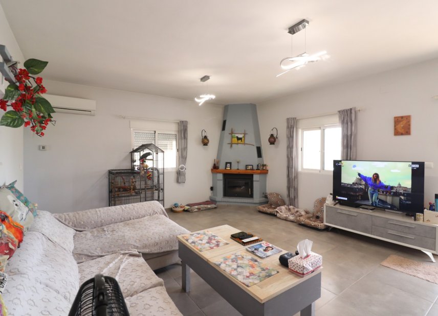 Gensalg - Country House -
Orihuela - La Campaneta