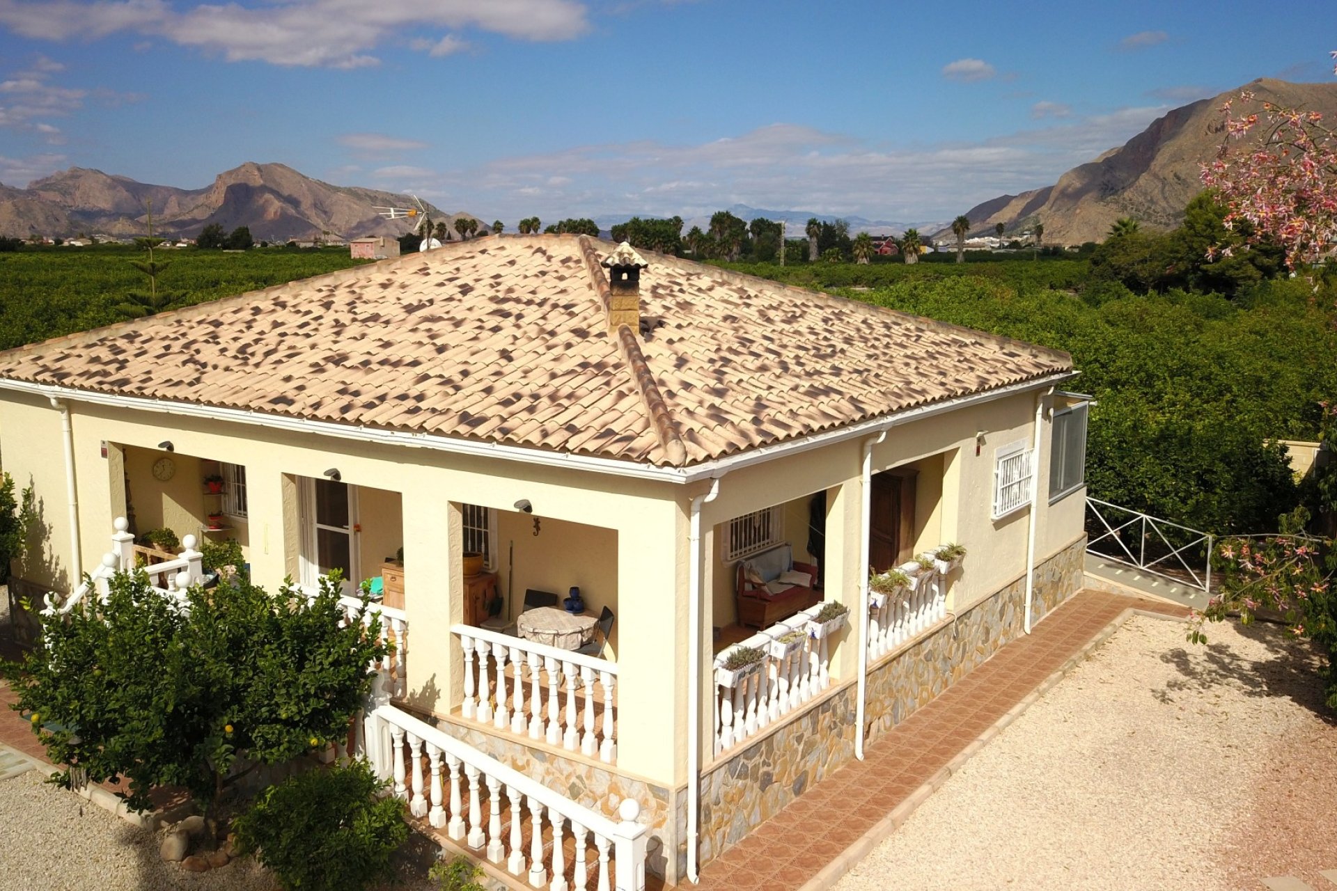 Gensalg - Country House -
Orihuela - La Campaneta