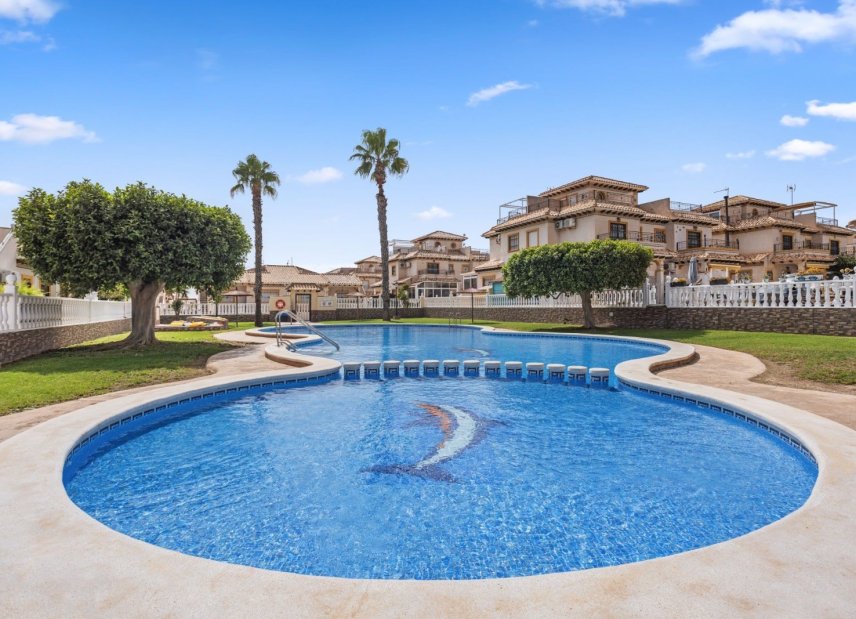 Gensalg - Rækkehus -
Orihuela Costa - La Regia