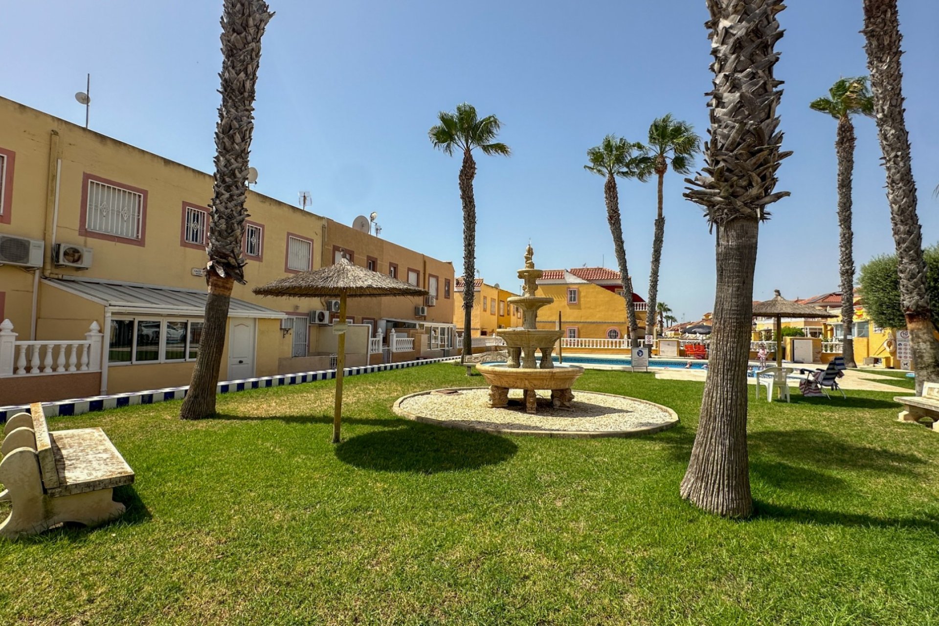 Gensalg - Rækkehus -
Orihuela Costa - La Regia