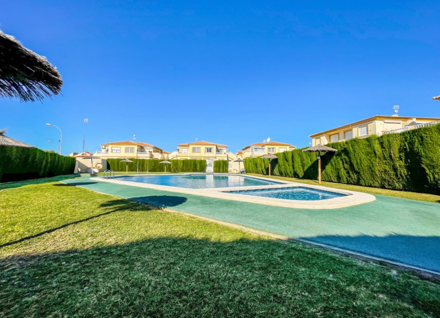 Gensalg - Rækkehus -
Orihuela Costa - Playa Flamenca
