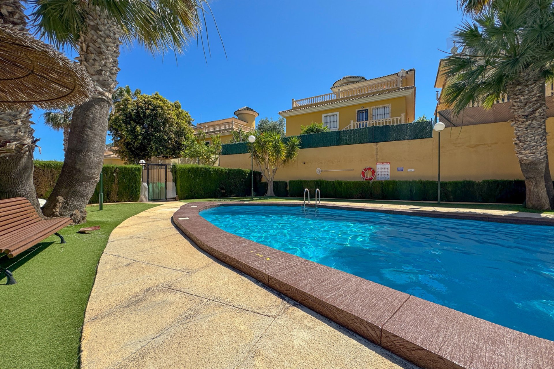 Gensalg - Rækkehus -
Orihuela Costa - Villamartín
