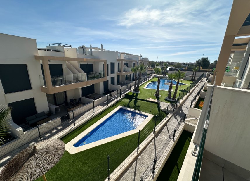 Gensalg - Rækkehus -
Orihuela Costa - Villamartín