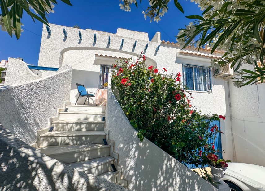Gensalg - Rækkehus -
Torrevieja - Los Balcones