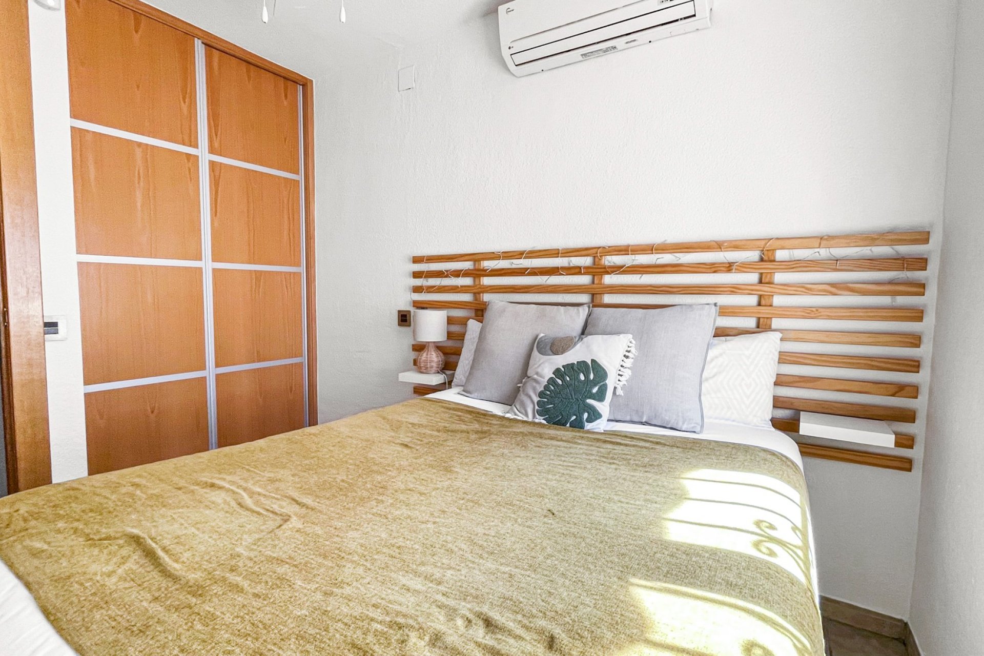 Gensalg - Rækkehus -
Torrevieja - Los Balcones