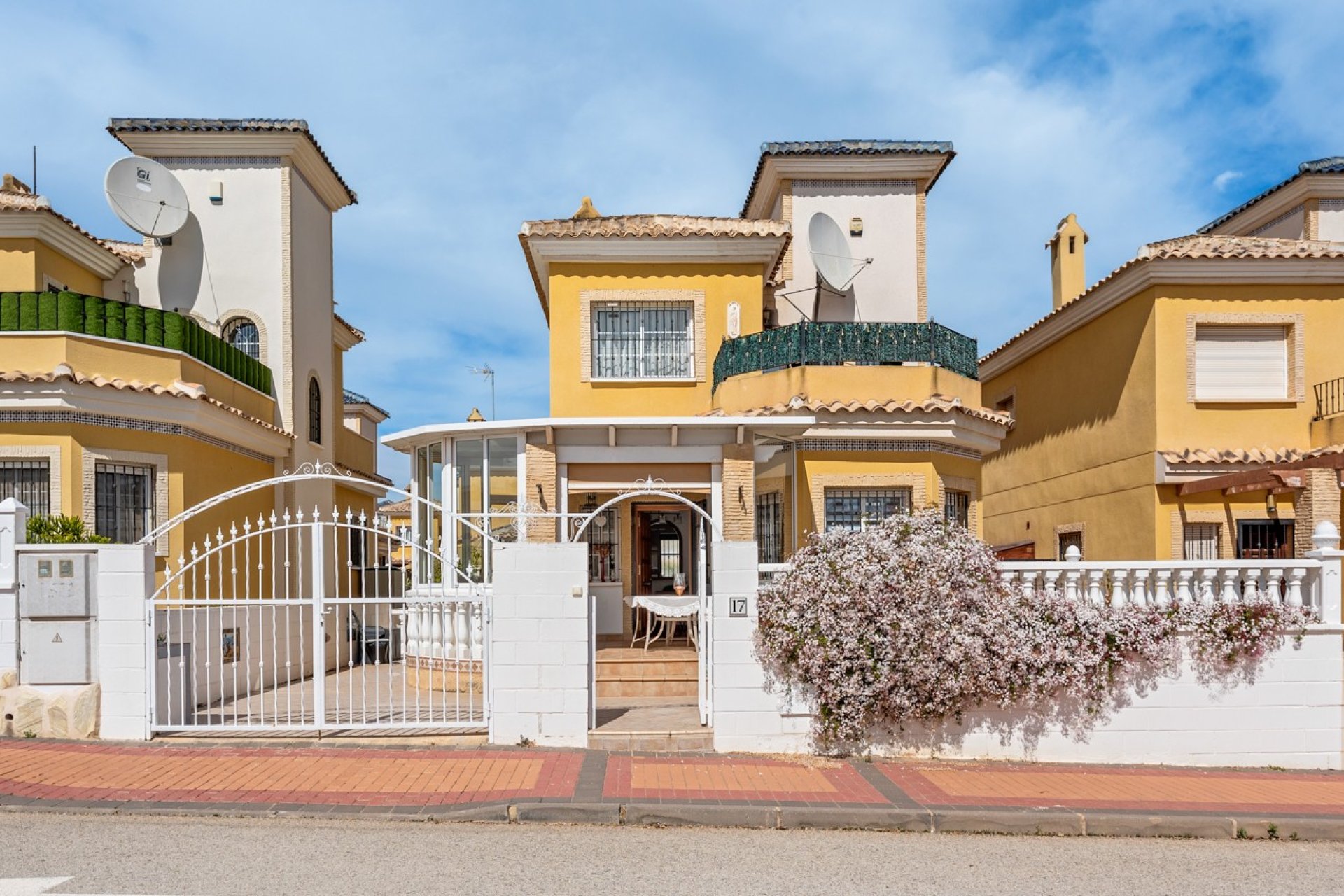 Gensalg - Villa -
Algorfa - Lo Crispin