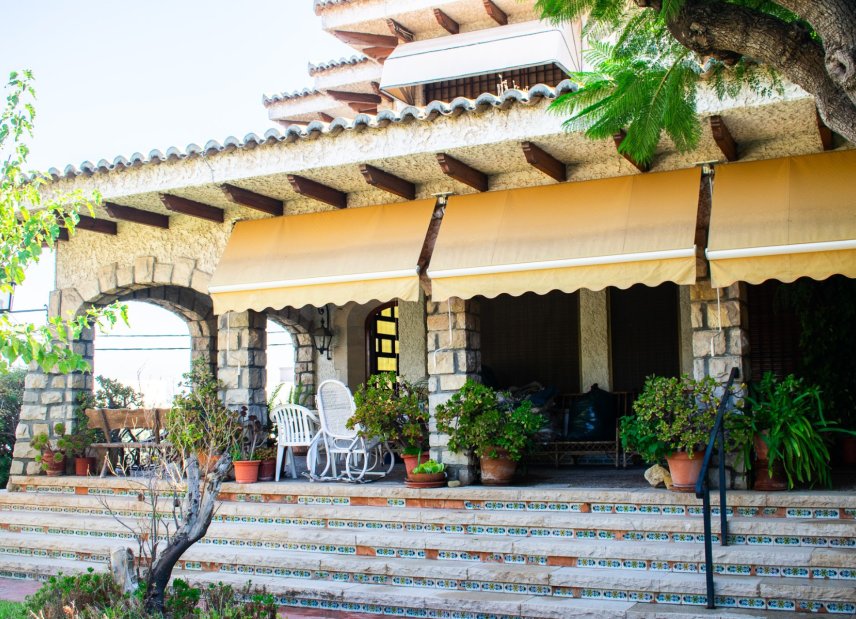 Gensalg - Villa -
Alicante - Albufereta