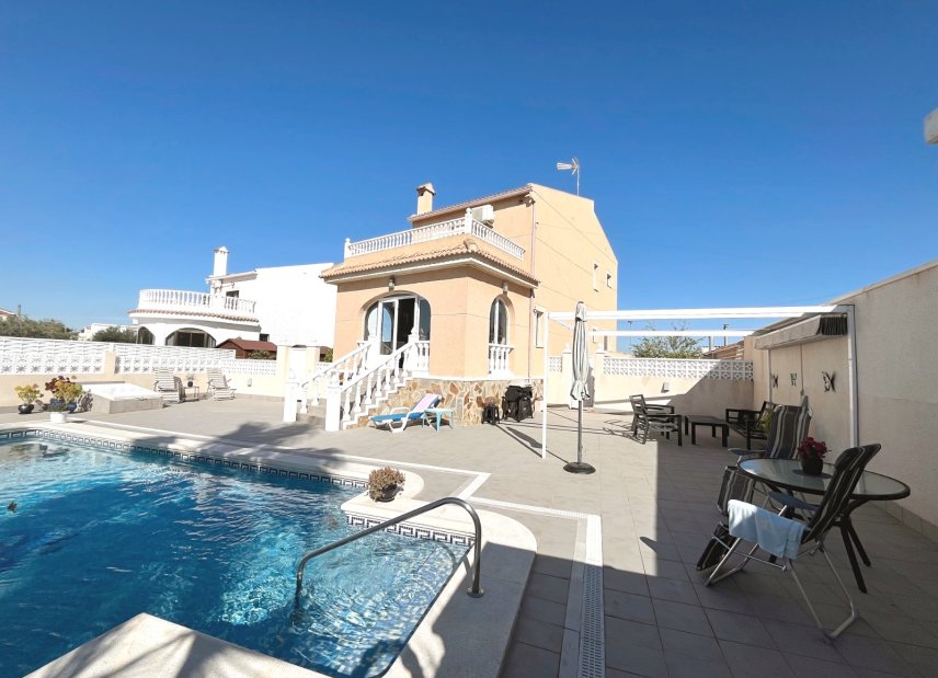 Gensalg - Villa -
Benijofar - Monte Azul