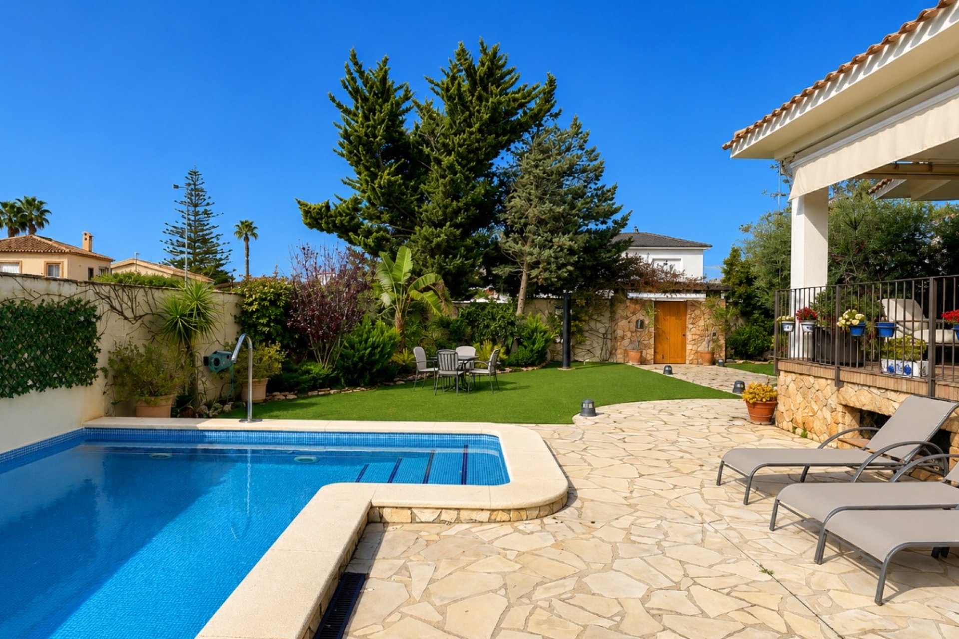 Gensalg - Villa -
Campoamor - Dehesa de campoamor
