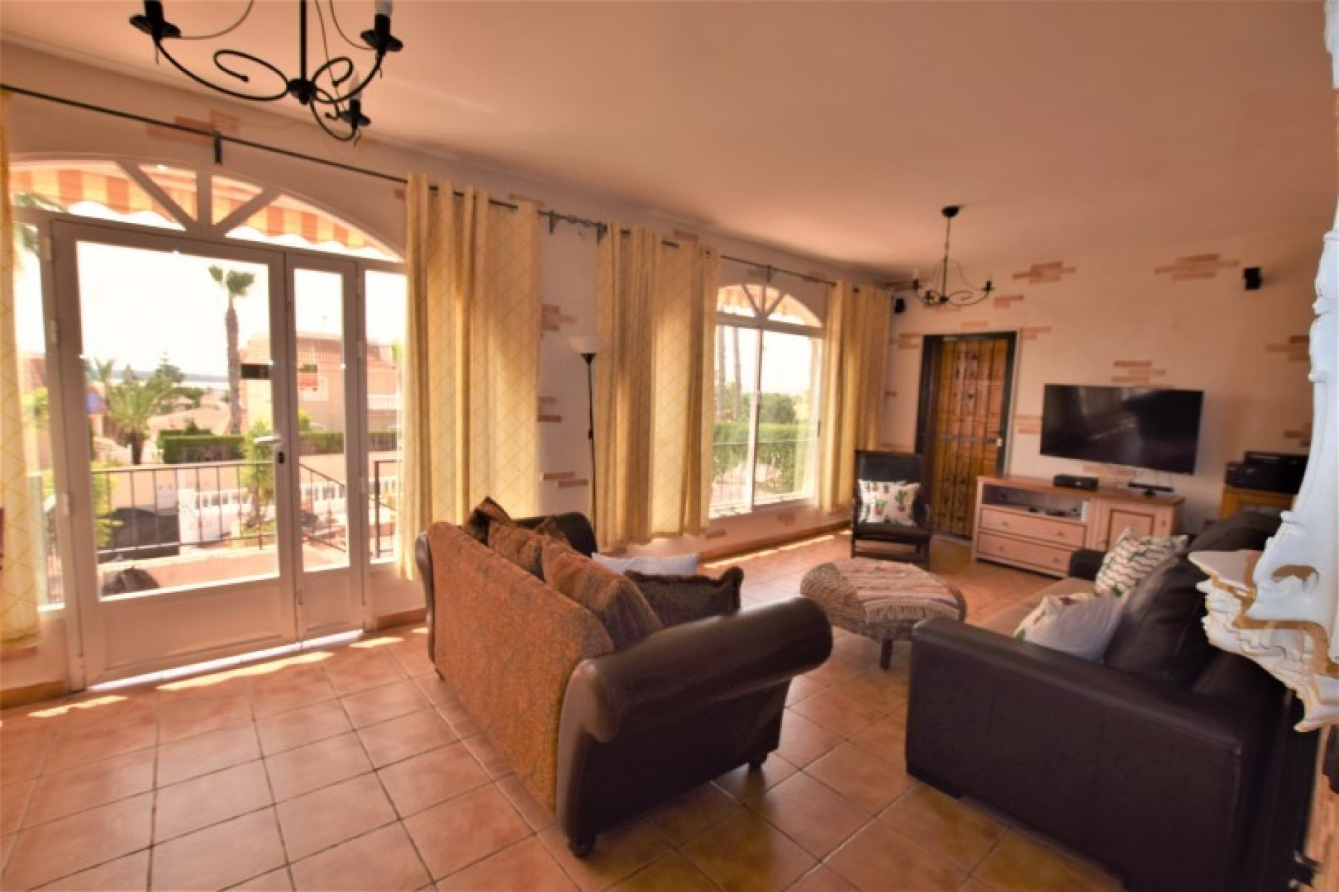Gensalg - Villa -
Ciudad Quesada - Pueblo Bravo