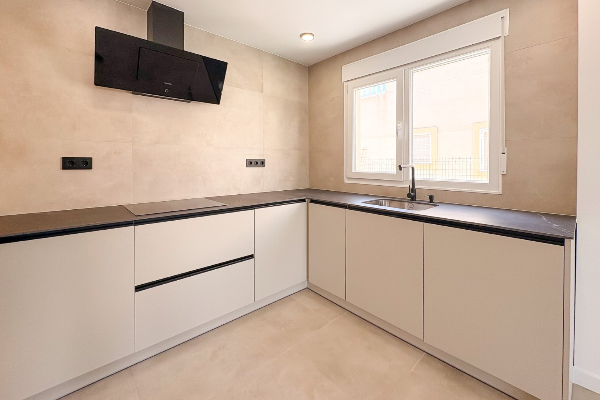 Gensalg - Villa -
El Campello - Pueblo Acantilado - Venta Lanuza