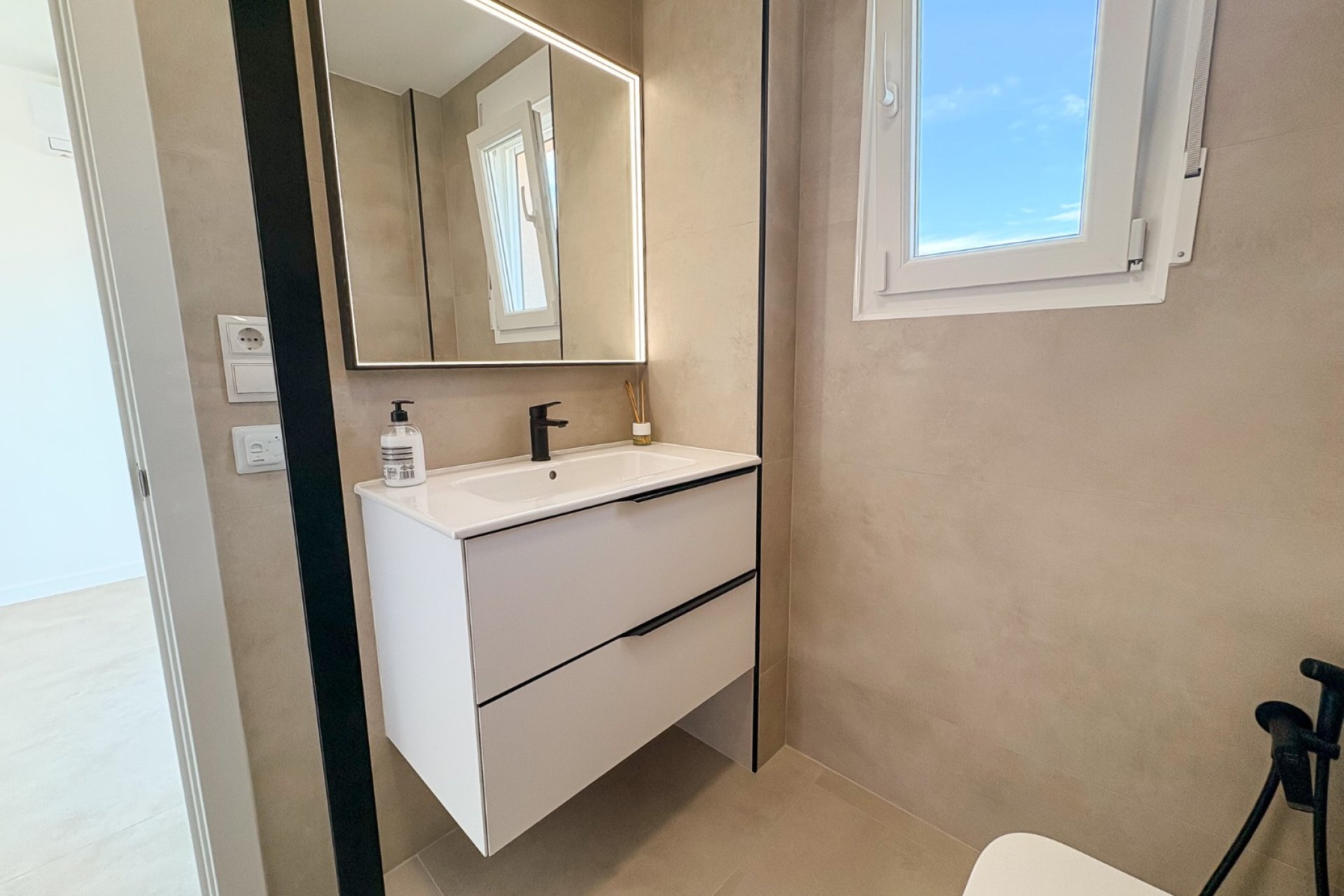 Gensalg - Villa -
El Campello - Pueblo Acantilado - Venta Lanuza