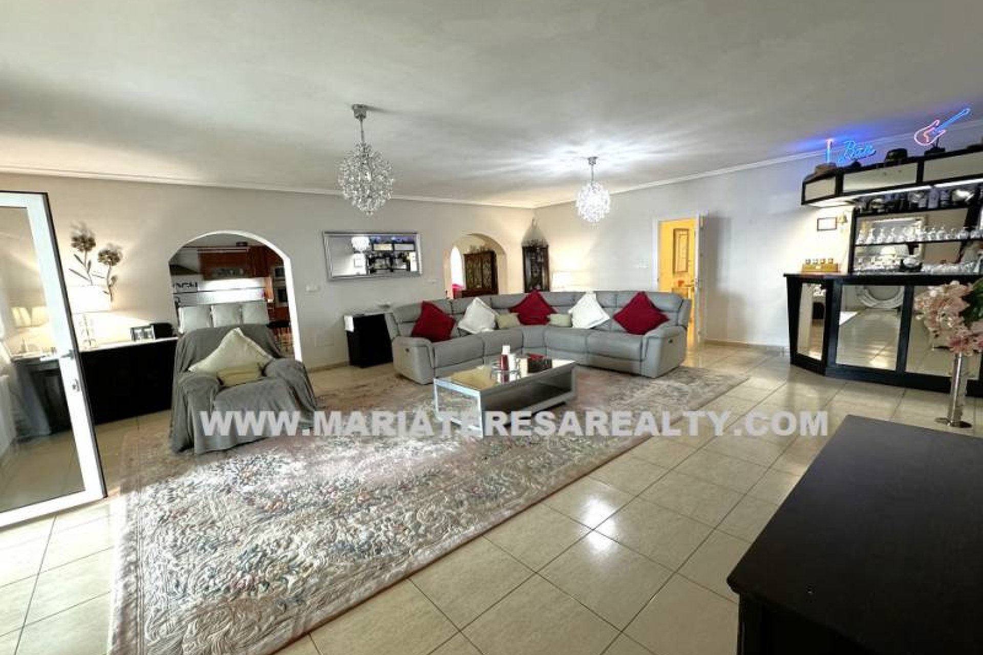 Gensalg - Villa -
Lo Santiago - Gea y Trujols