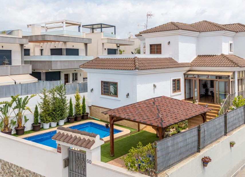 Gensalg - Villa -
Los Montesinos - La Herrada