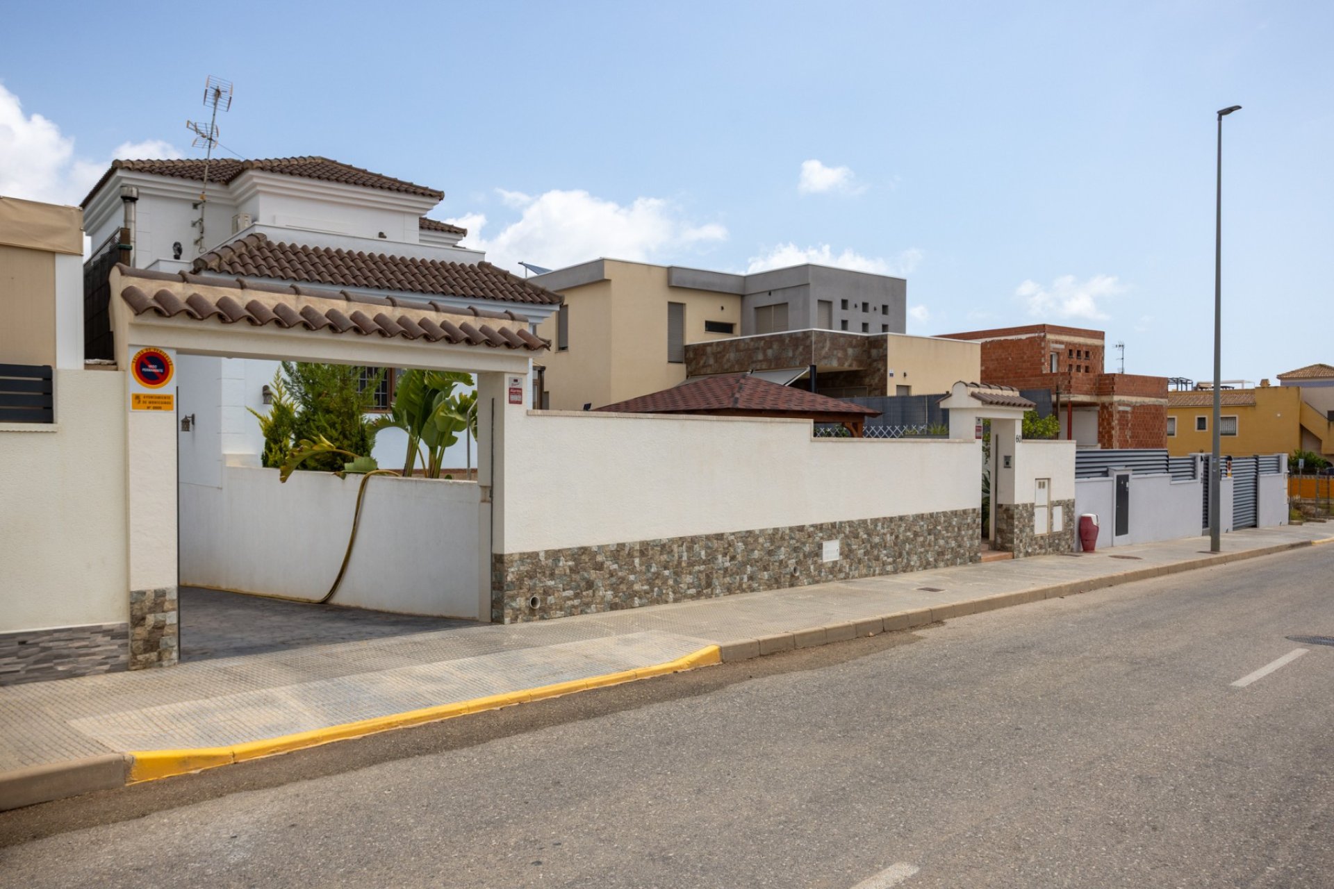 Gensalg - Villa -
Los Montesinos - La Herrada