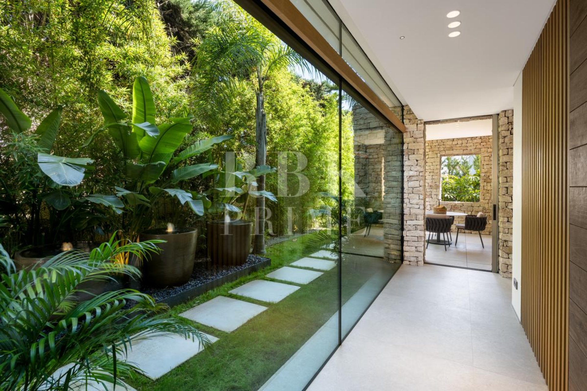 Gensalg - Villa -
Malaga - Nueva Andalucía