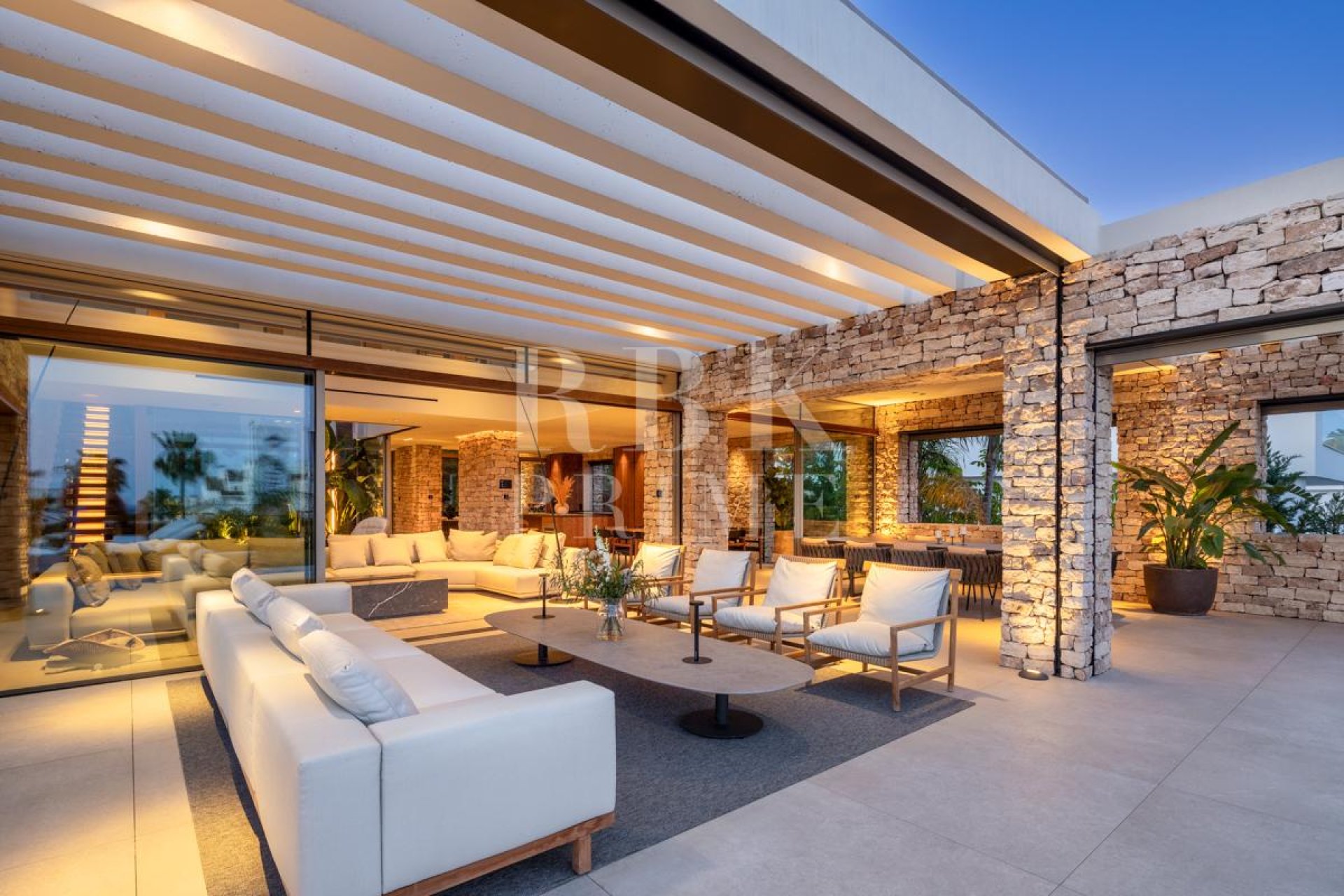Gensalg - Villa -
Malaga - Nueva Andalucía